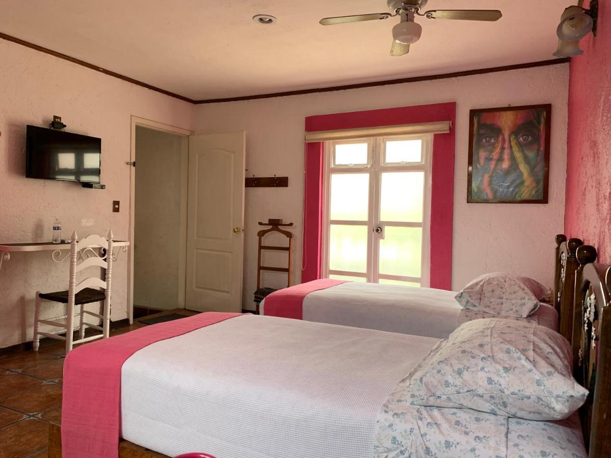 Hotel Meson Yollotl *